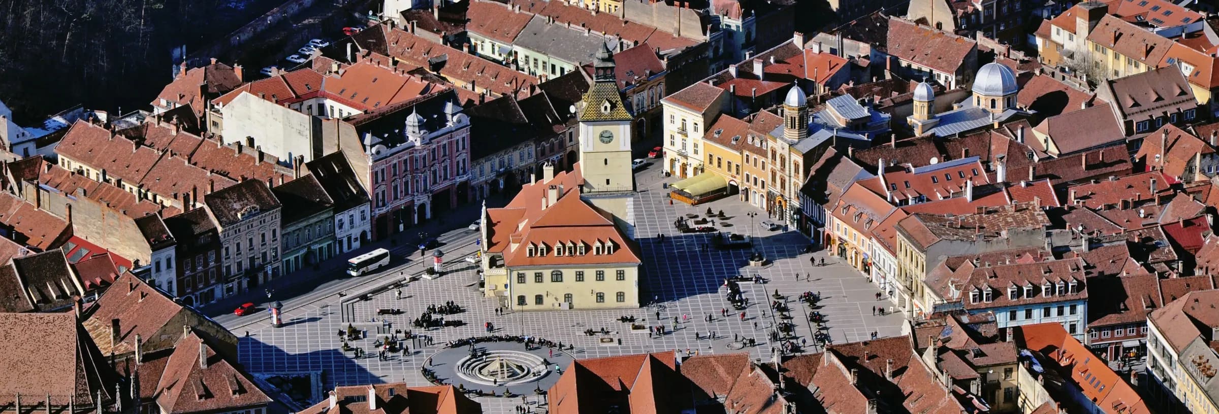 Piața Sfatului din Brașov, văzută de sus